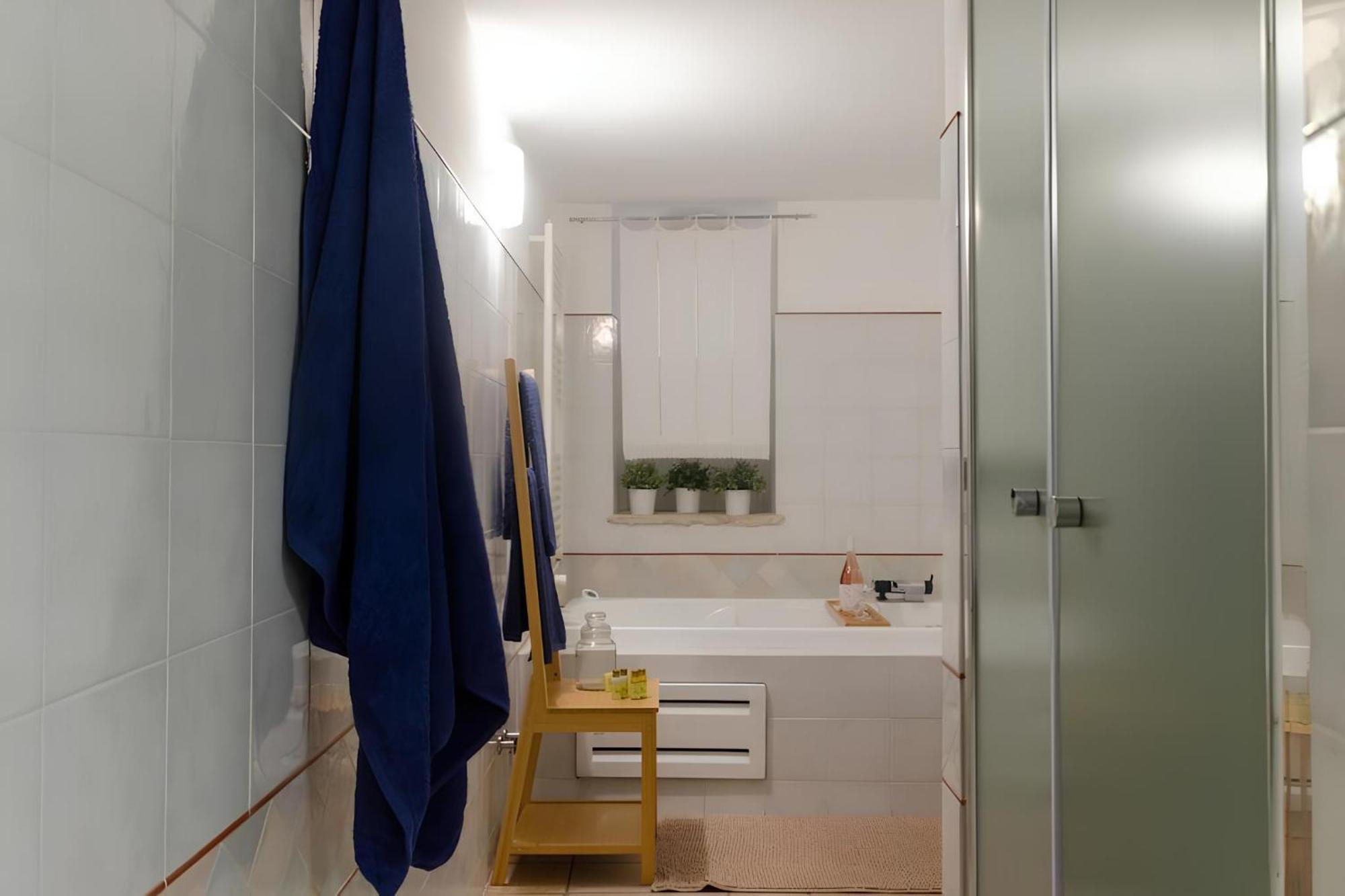 Maison De L'Air - Apt With Jacuzzi โจวีนัซโซ ภายนอก รูปภาพ